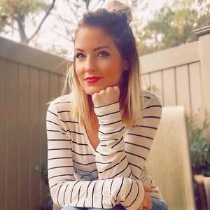 Meet your Posher, Cayla